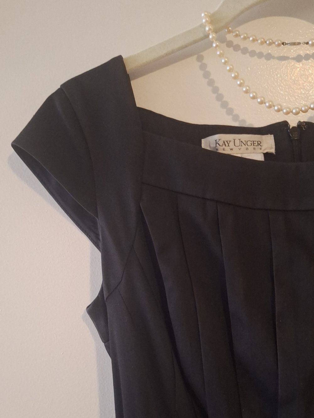 KAY UNGER Retro Style Cap-Sleeve Summer Dress with Softly Gathered Skirt